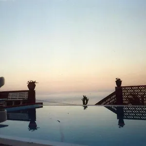 https://luxury-suite-terrazze-e-vista-mare.taorminaitalyhotels.com